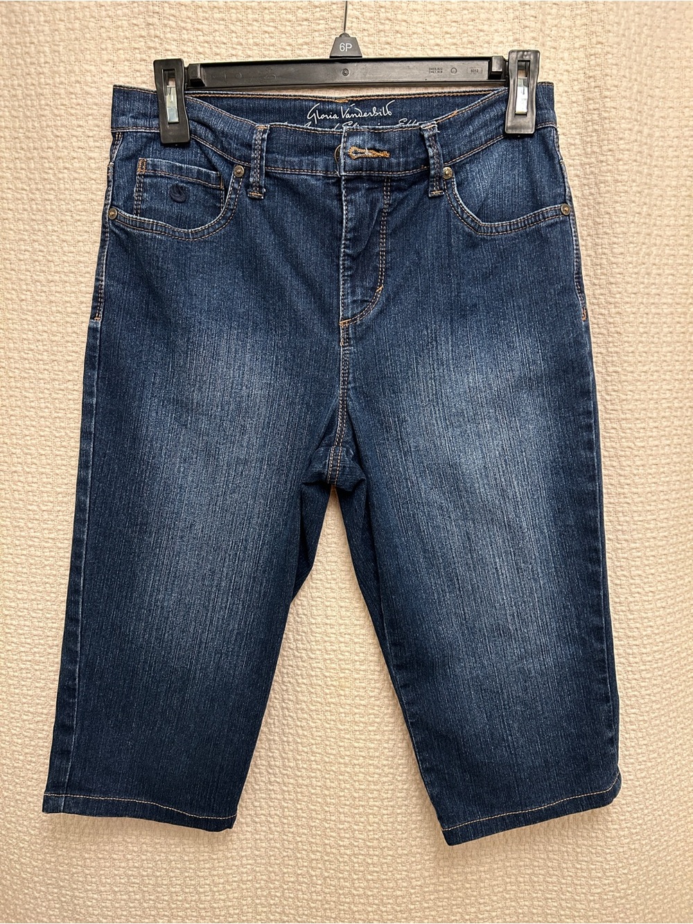 Gloria Vanderbilt Dark Blue Capri Jeans